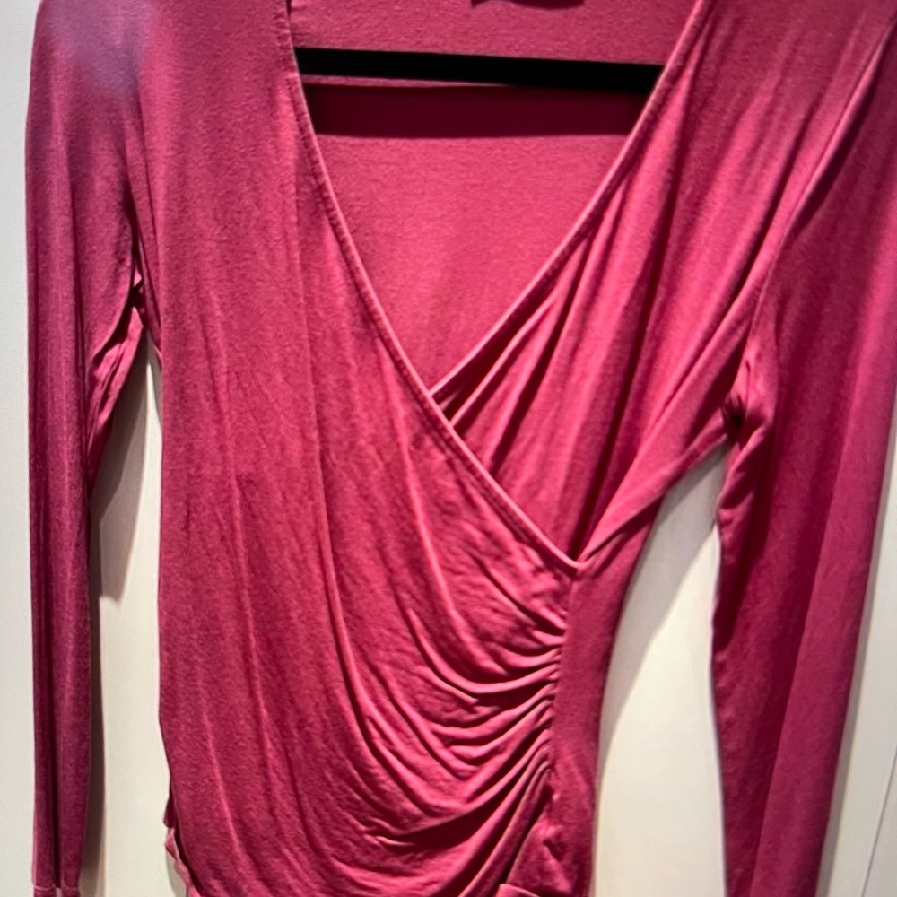 Kettlewell Faux Wrap Top. Size XS. Color Rose